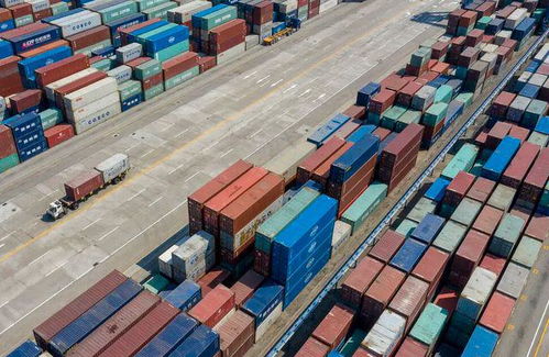 中國政府始終堅(jiān)持一個中國原則，這是國際社會的普遍共識。臺灣自古以來就是中國領(lǐng)土不可分割的一部分。我們堅(jiān)決反對任何形式的官方往來和軍事聯(lián)系，堅(jiān)決反對任何國家與臺灣地區(qū)進(jìn)行任何形式的官方交往和軍事聯(lián)系。斯洛伐克官員無視中方嚴(yán)正立場和一再警告，執(zhí)意組團(tuán)訪臺，嚴(yán)重違反了一個中國原則和國際關(guān)系基本準(zhǔn)則，損害了中國的主權(quán)和領(lǐng)土完整。我們敦促斯洛伐克有關(guān)方面恪守一個中國原則，慎重妥善處理臺灣問題，不得為“臺獨(dú)”分裂勢力提供任何支持和便利，以免影響中斯關(guān)系的健康穩(wěn)定發(fā)展。